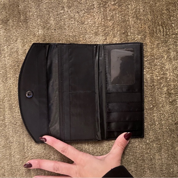 Wallet - Picture 2 of 4